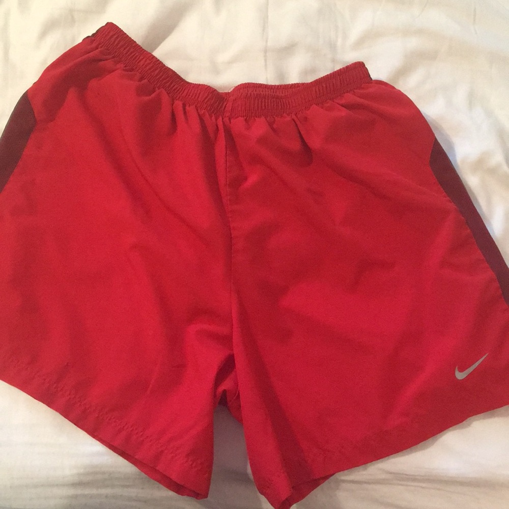 Men’s large Nike dri-fit running shorts